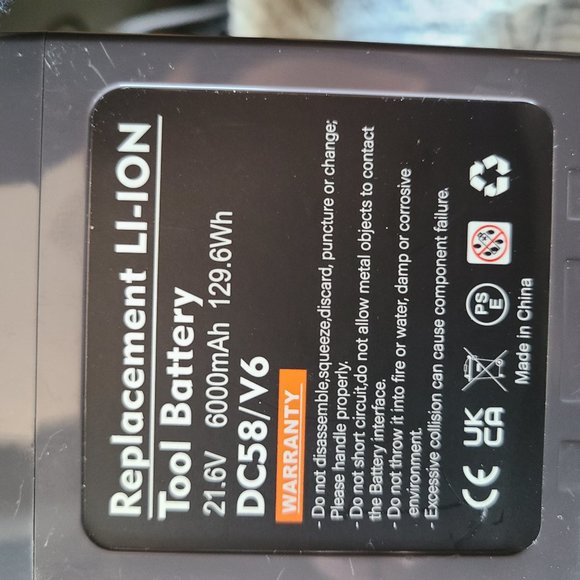 Dyson v6 battery off brand Other - Dyson v6 battery